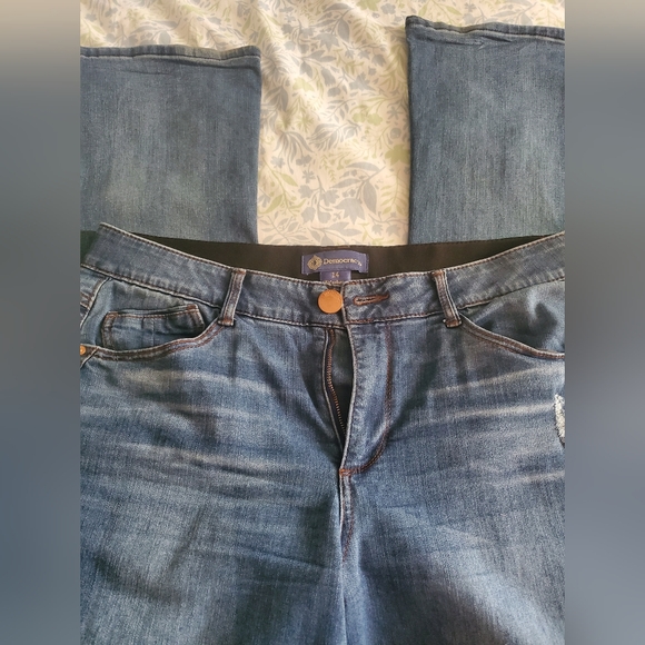 Democracy, Mid Rise Absoltion Women's Blue Jeans, Size 14 - Picture 4 of 7